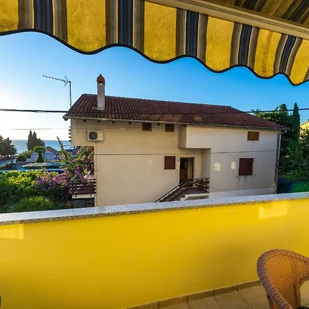 Apartment Borik *